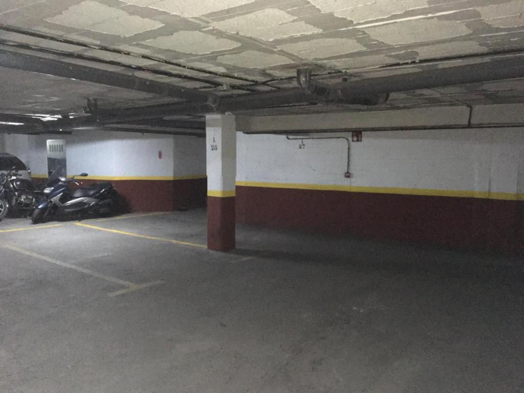 Conde Center Premium Suites, Free Parking Sevilla Kültér fotó