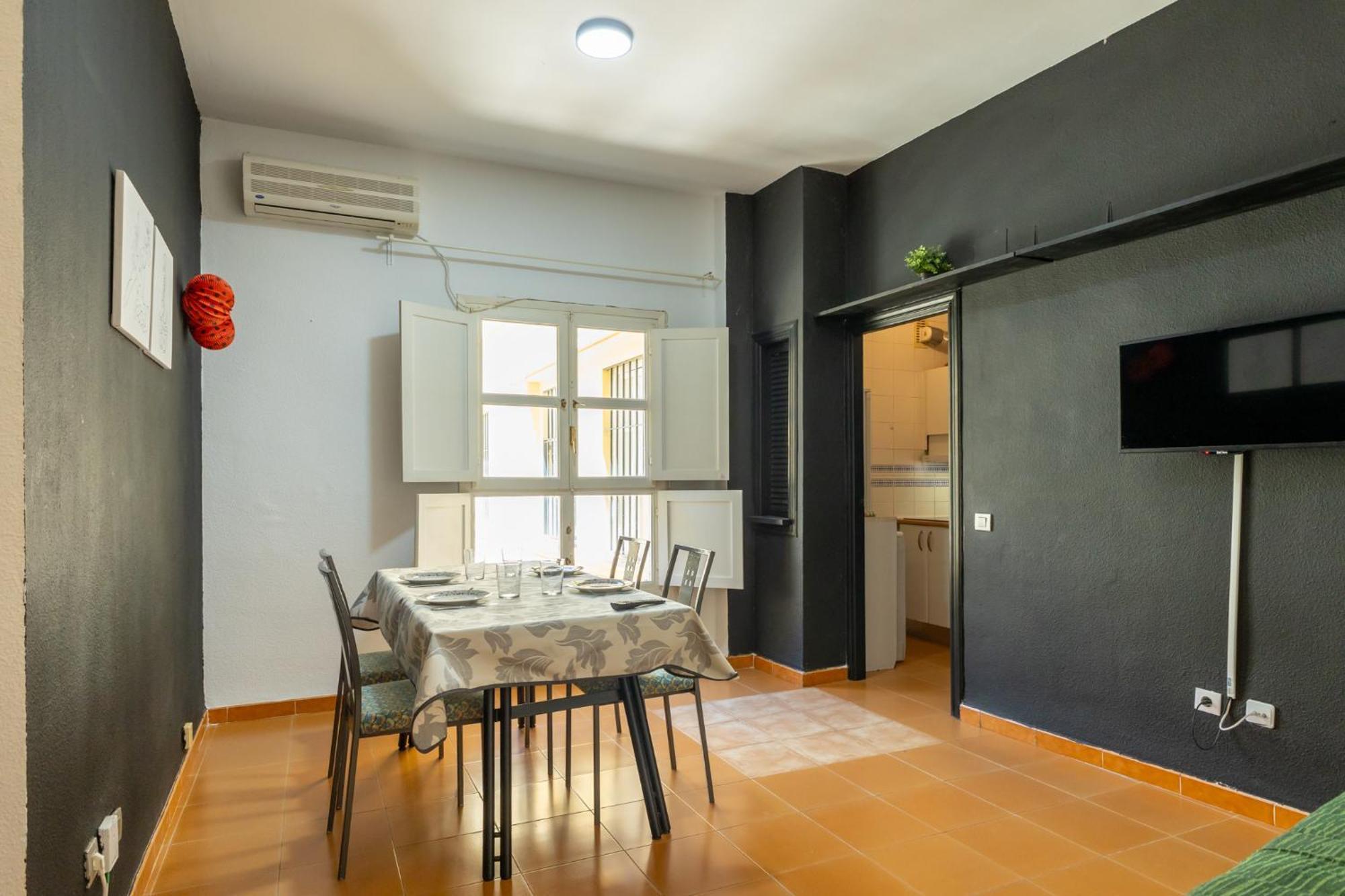 Conde Center Premium Suites, Free Parking Sevilla Kültér fotó